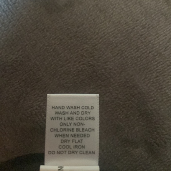 Banana Republic sleeveless blouse size XL - Picture 8 of 8